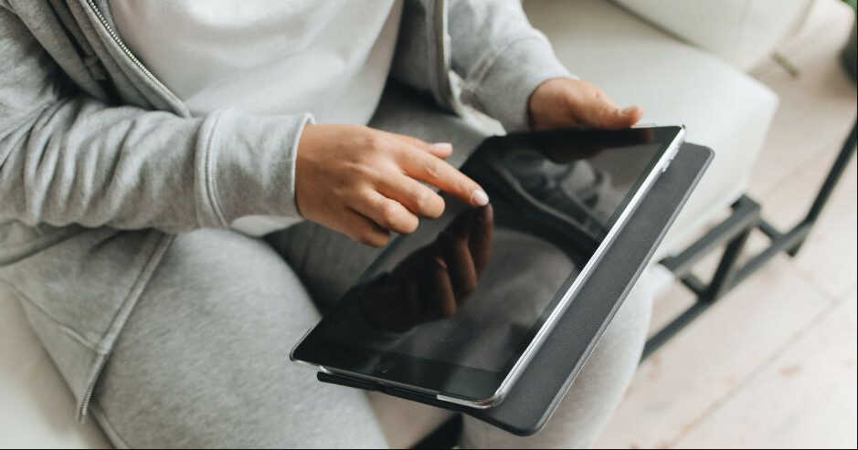 Am comparat pentru tine: Samsung Galaxy Tab S6 Lite vs. Samsung Tab S8 Ultra