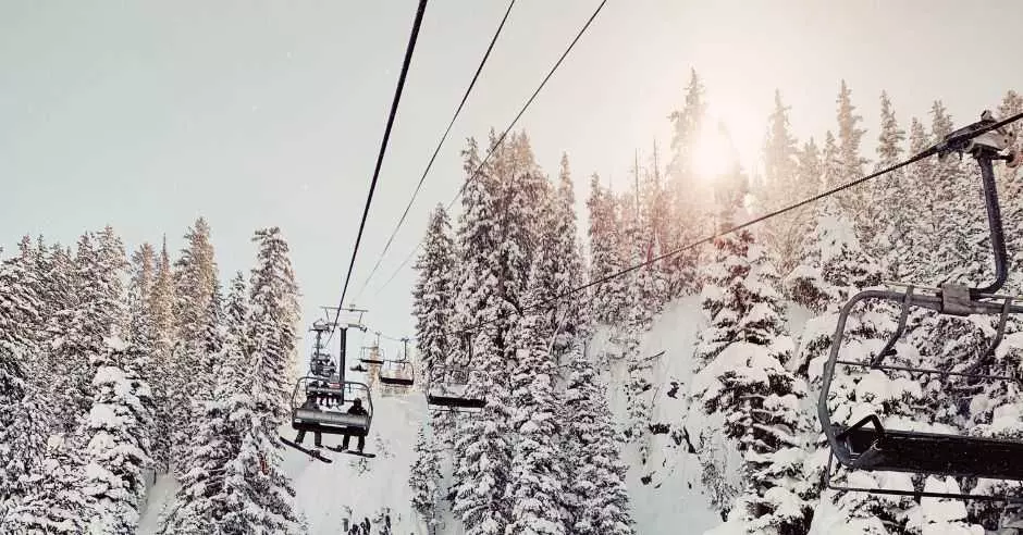 Vacanță de iarnă, vacanță la ski: cum să economisiți în vacanță?