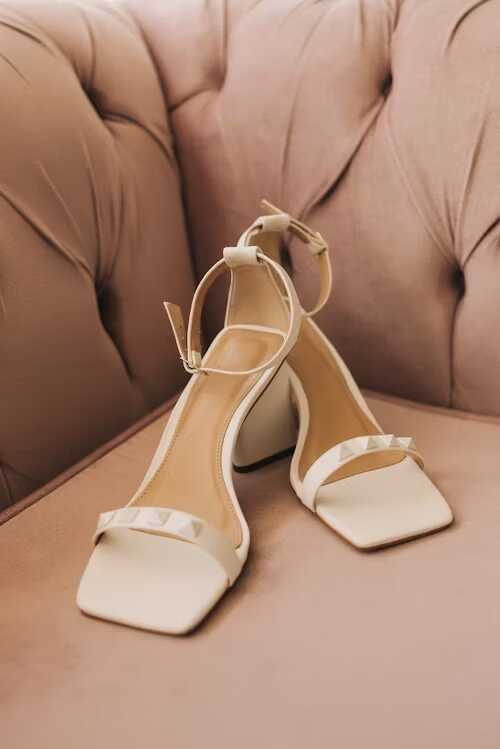 sandale cu toc elegante