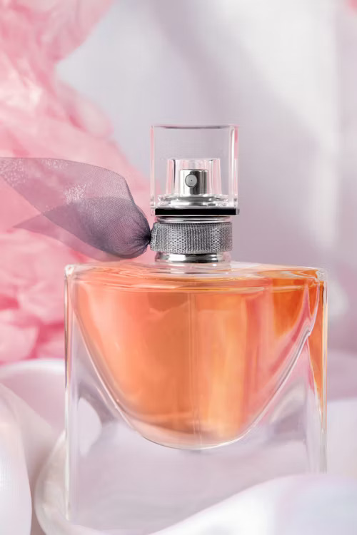 parfum popular al unui brand foarte cunoscut