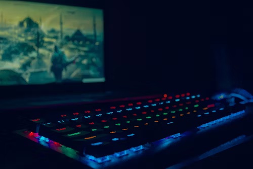 tastatură luminataă color